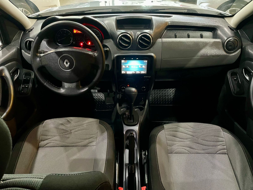 Renault Duster Prata