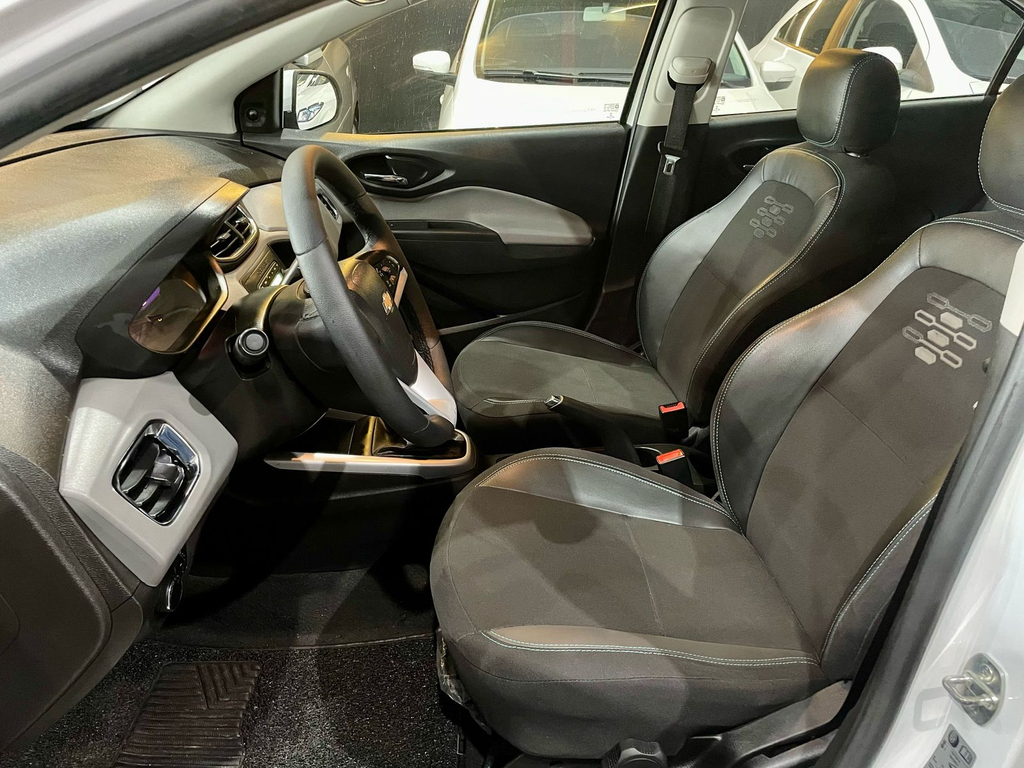 Chevrolet Onix Branco