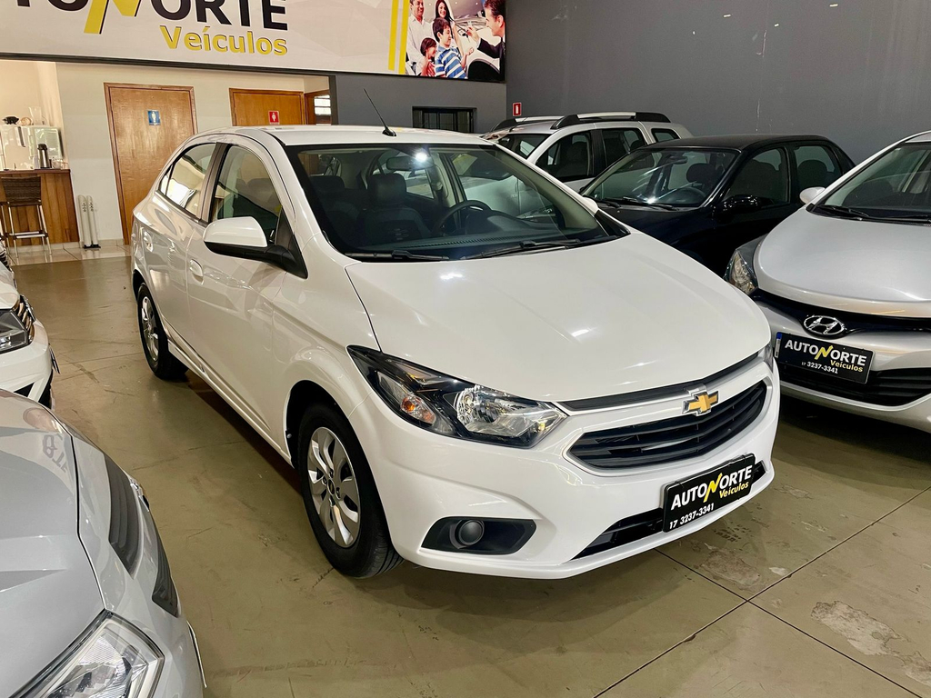 Chevrolet Onix Branco