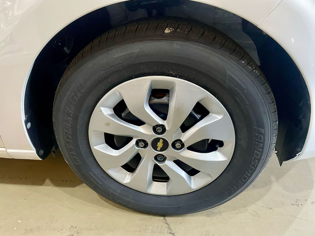 Chevrolet Onix Branco