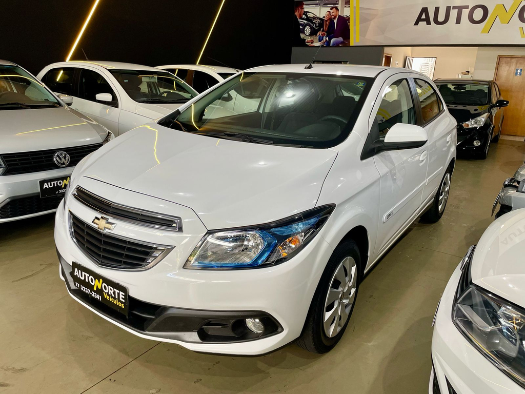 Chevrolet Onix Branco