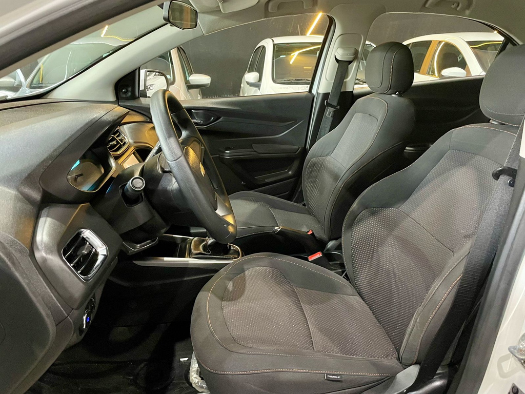 Chevrolet Onix Branco