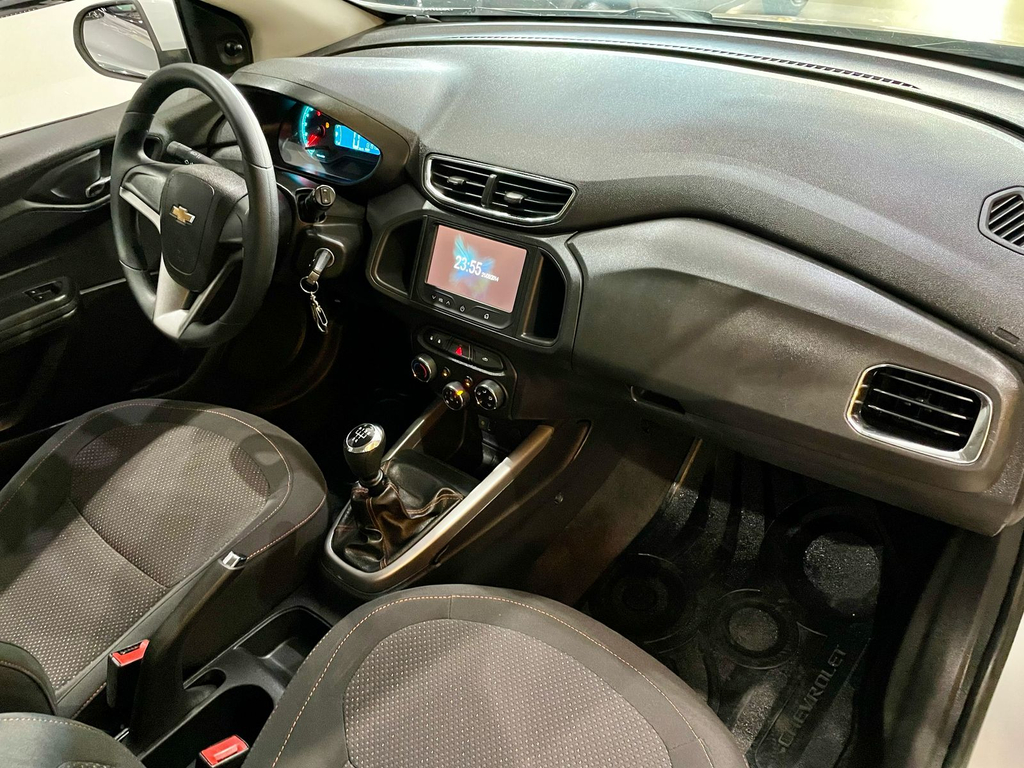 Chevrolet Onix Branco