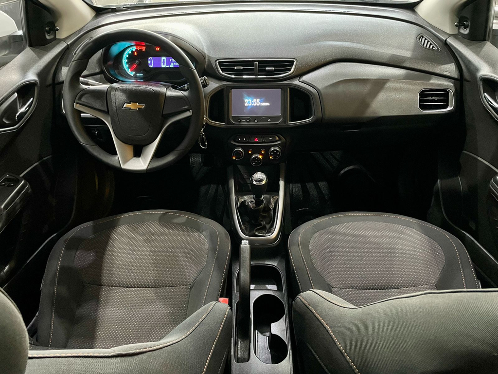 Chevrolet Onix Branco