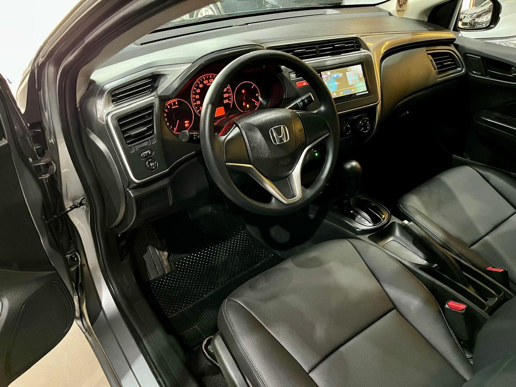 Honda City Cinza