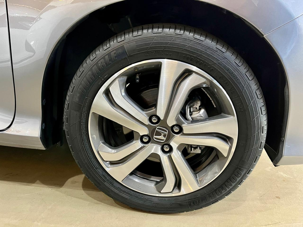 Honda City Cinza