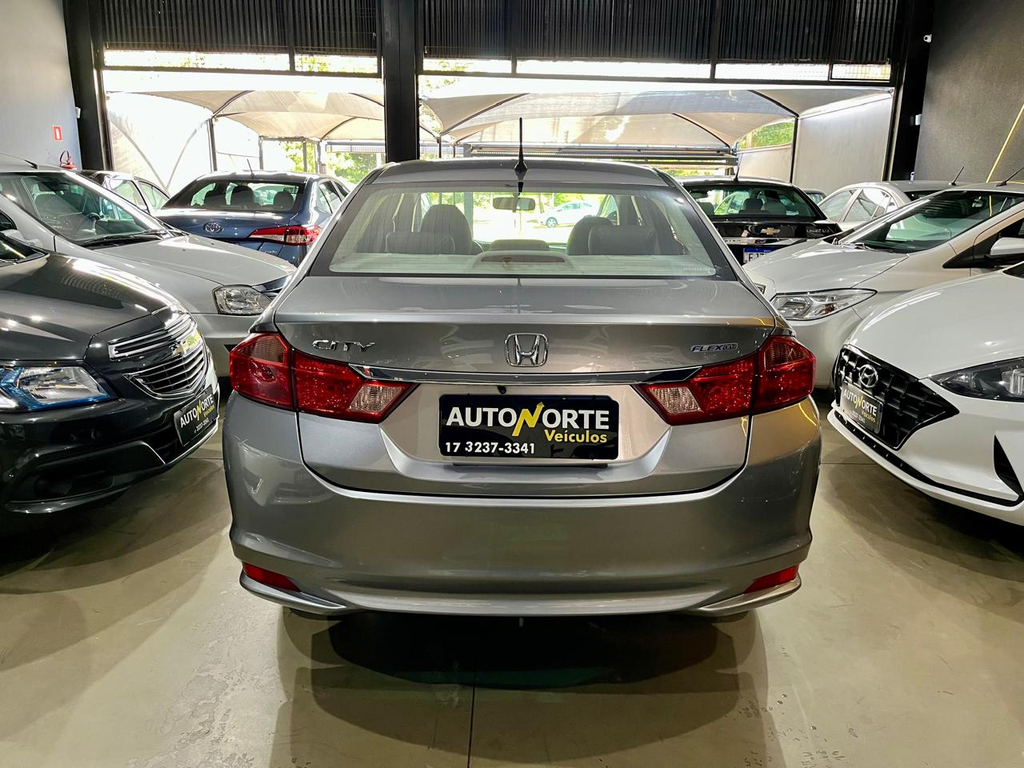 Honda City Cinza