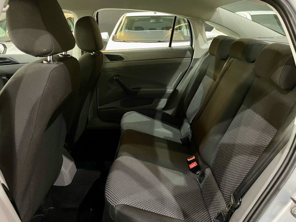 Volkswagen Virtus Prata