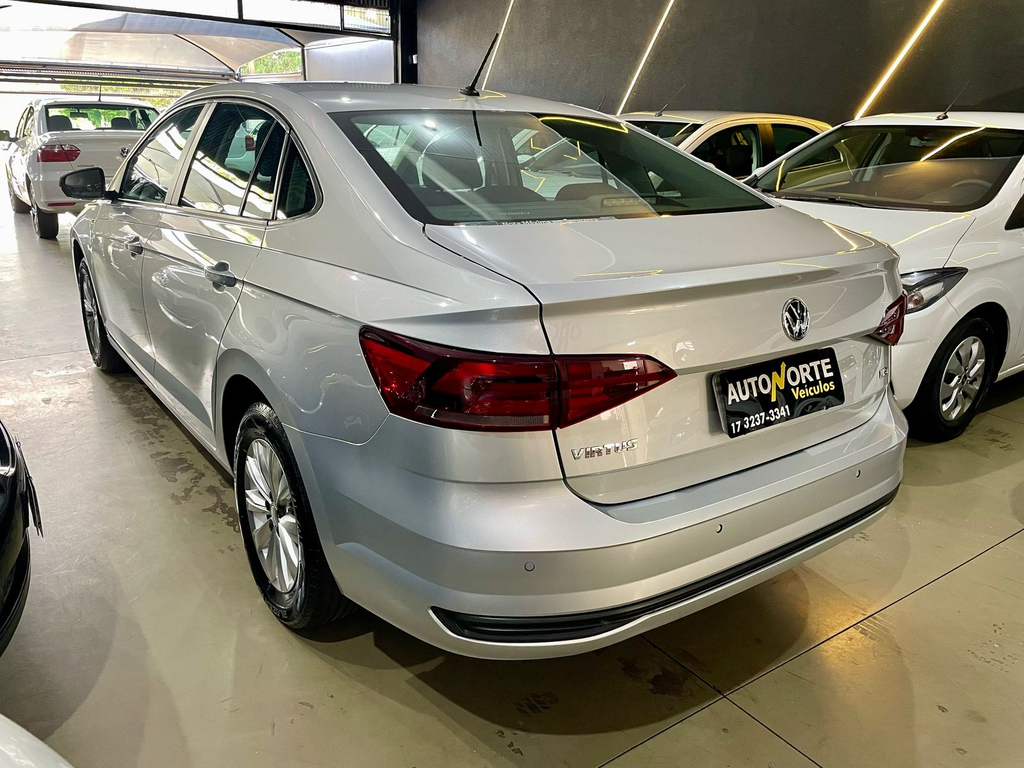 Volkswagen Virtus Prata