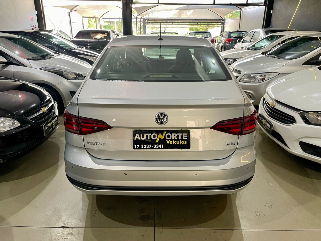 Volkswagen Virtus Prata