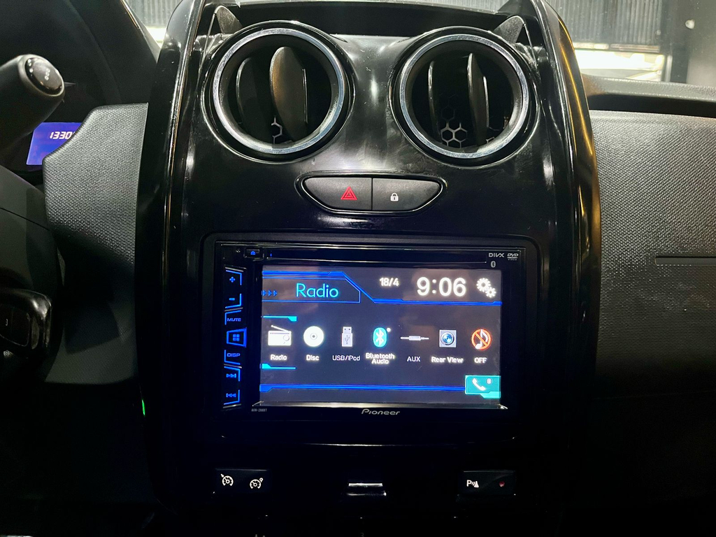 Renault Duster Oroch Prata