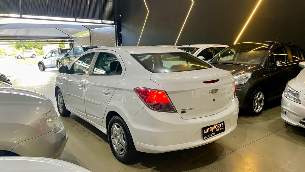 Chevrolet Prisma Branco