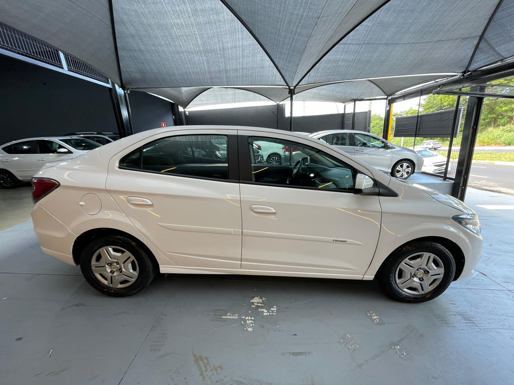 Chevrolet Prisma Branco