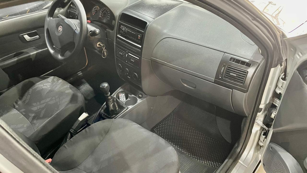 Fiat Siena Prata