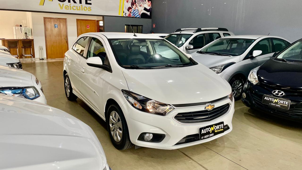 Chevrolet Onix Branco