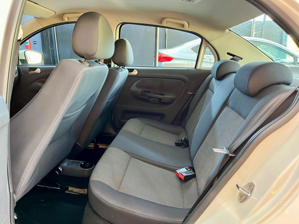 Volkswagen Voyage Branco