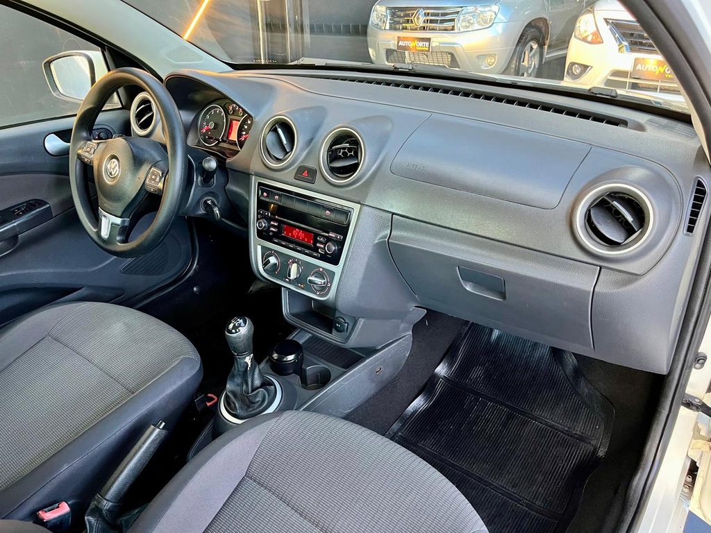 Volkswagen Voyage Branco