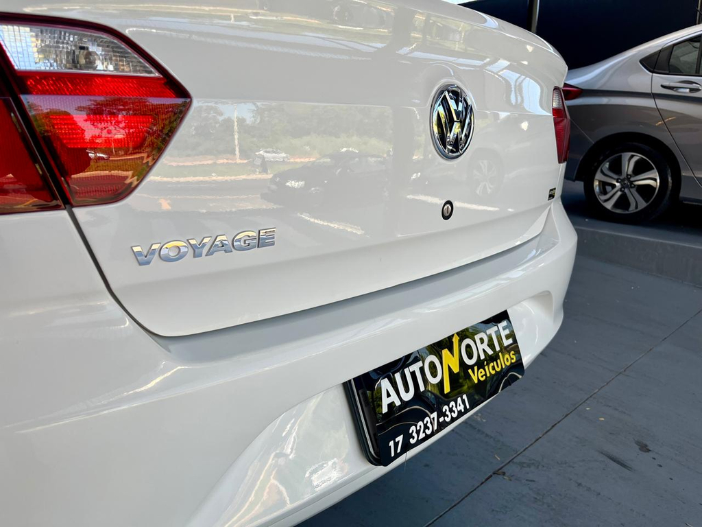 Volkswagen Voyage Branco