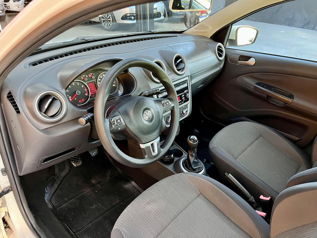 Volkswagen Voyage Branco