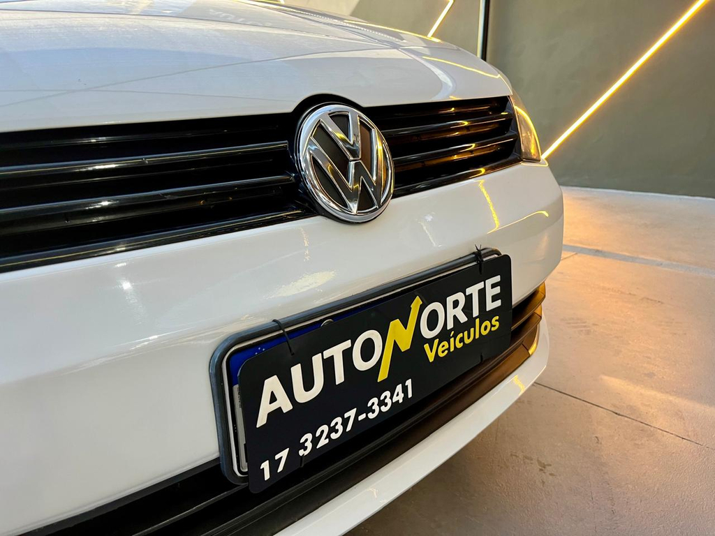 Volkswagen Voyage Branco