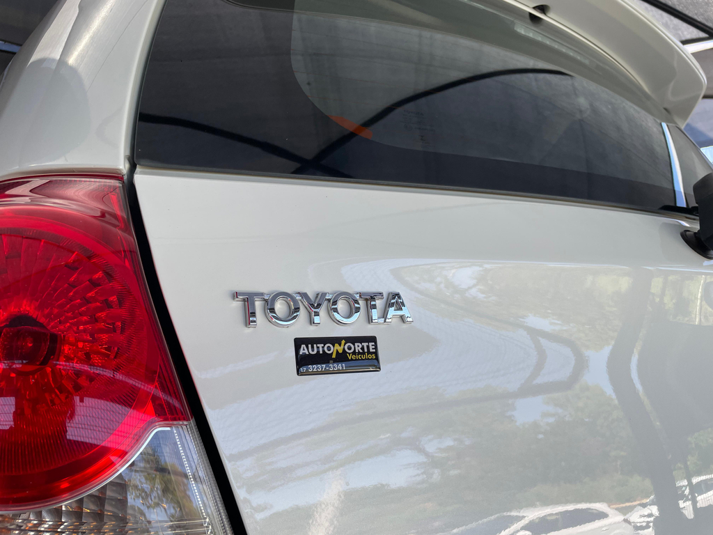Toyota ETIOS X Branco