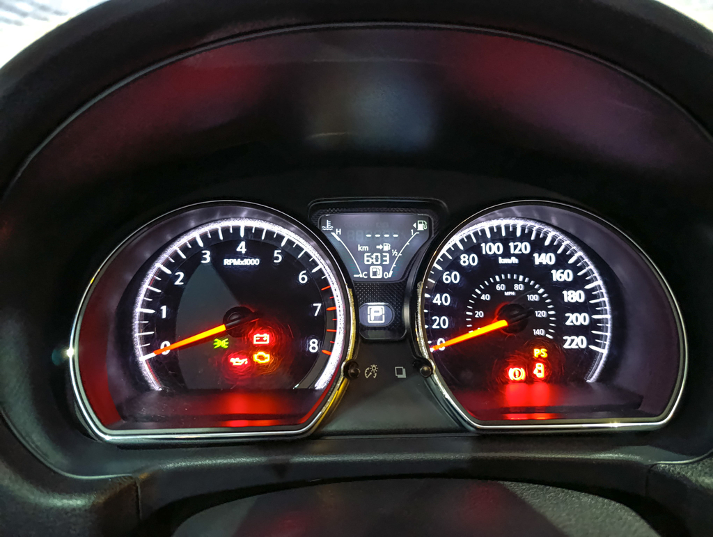 Nissan Versa Branco