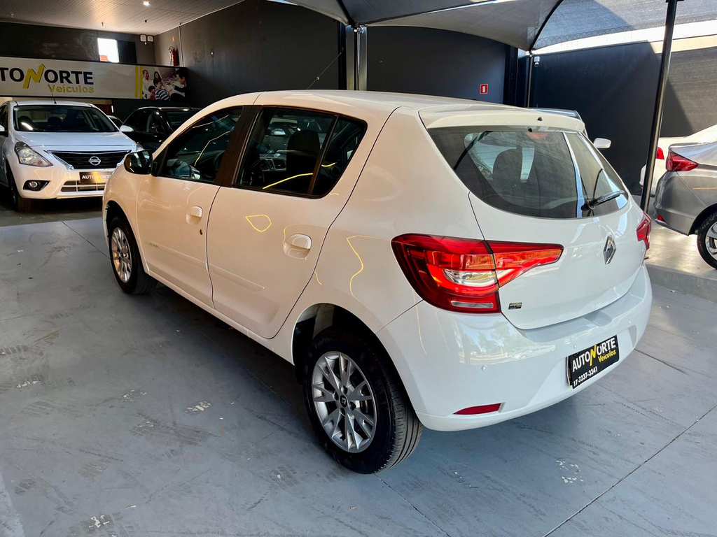 Renault Sandero Branco