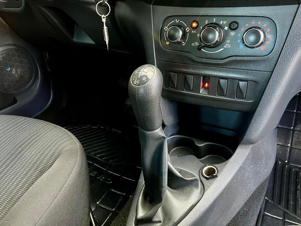 Renault Sandero Branco