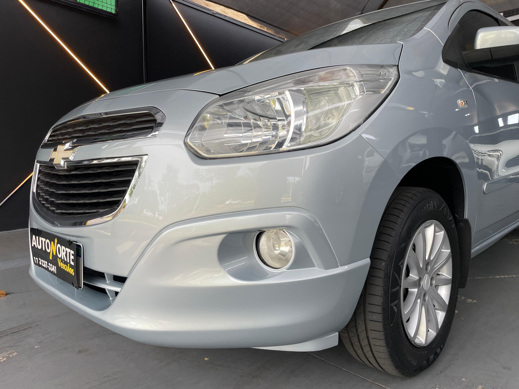 Chevrolet Spin Prata