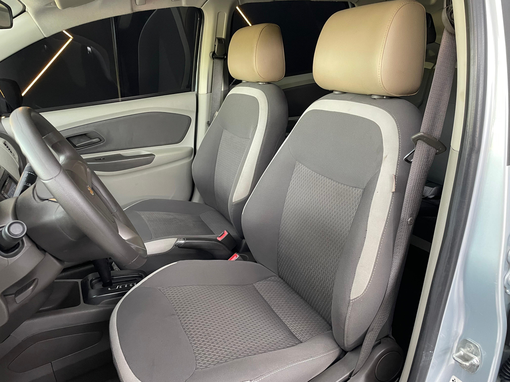 Chevrolet Spin Prata