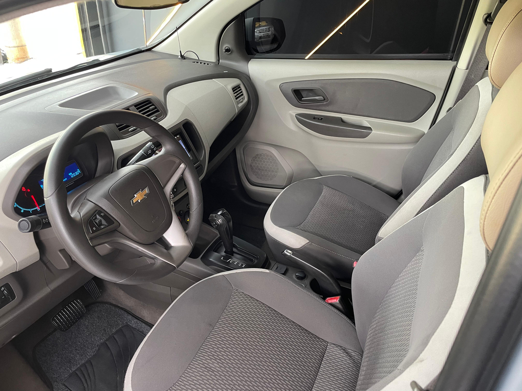 Chevrolet Spin Prata