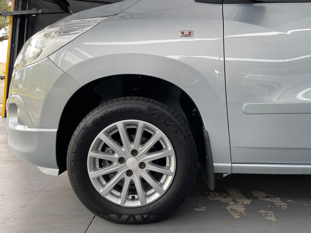 Chevrolet Spin Prata