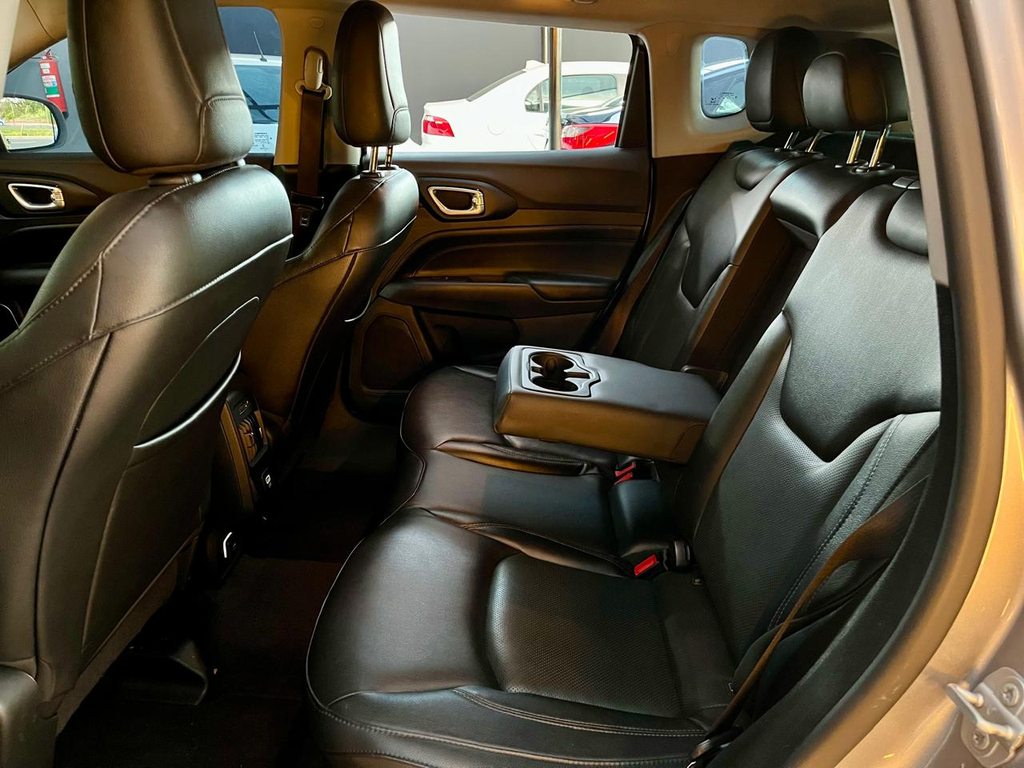 Jeep Compass Cinza