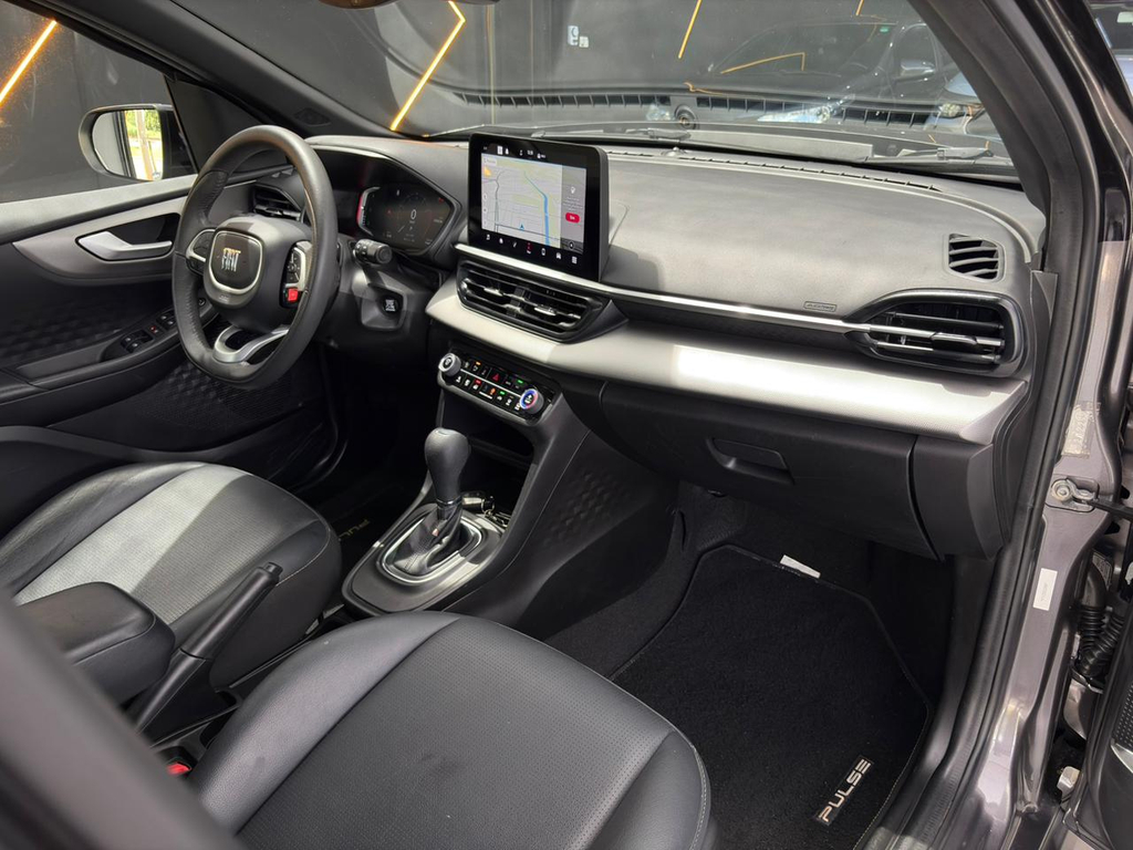 Fiat PULSE Cinza