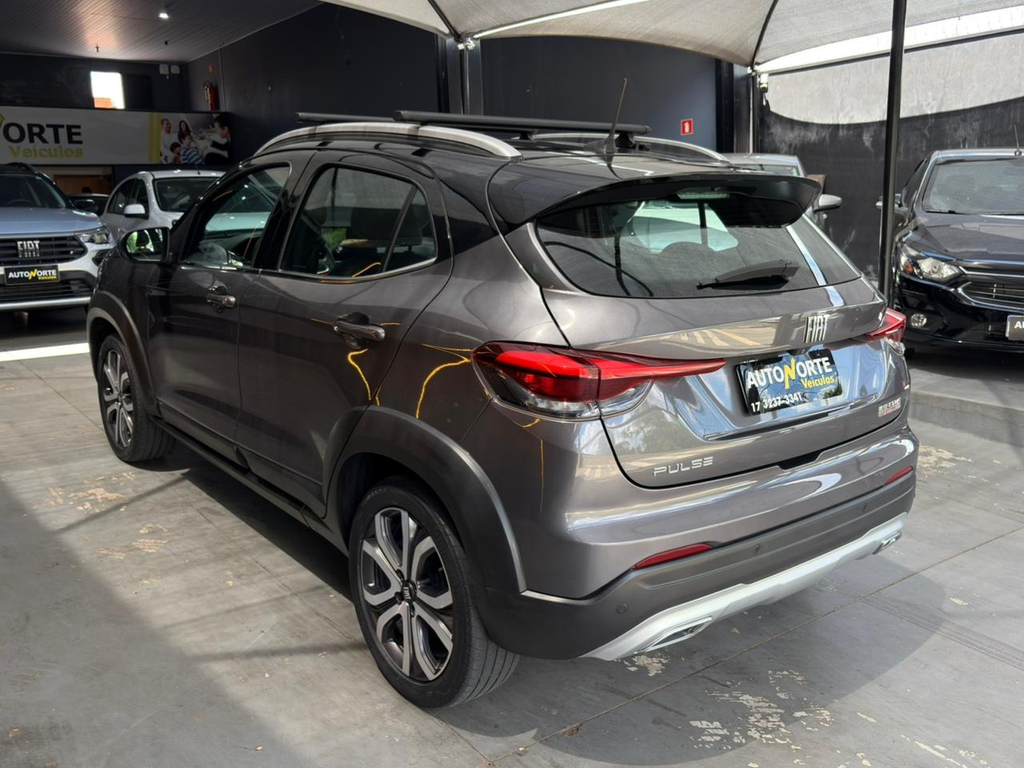 Fiat PULSE Cinza