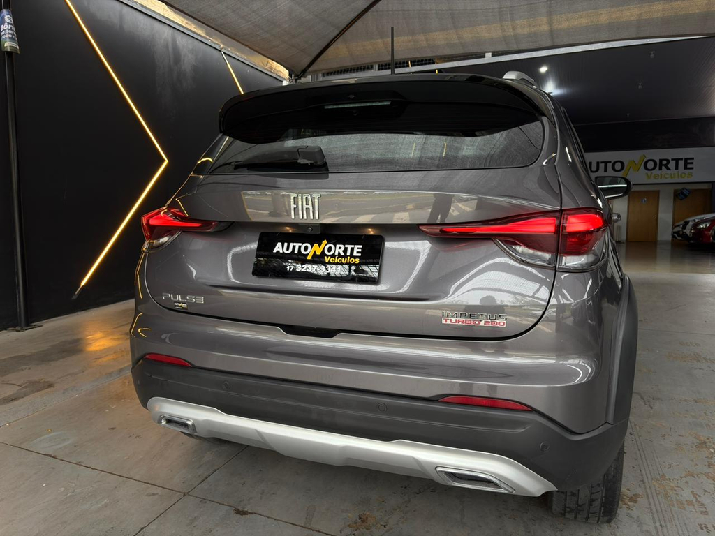 Fiat PULSE Cinza