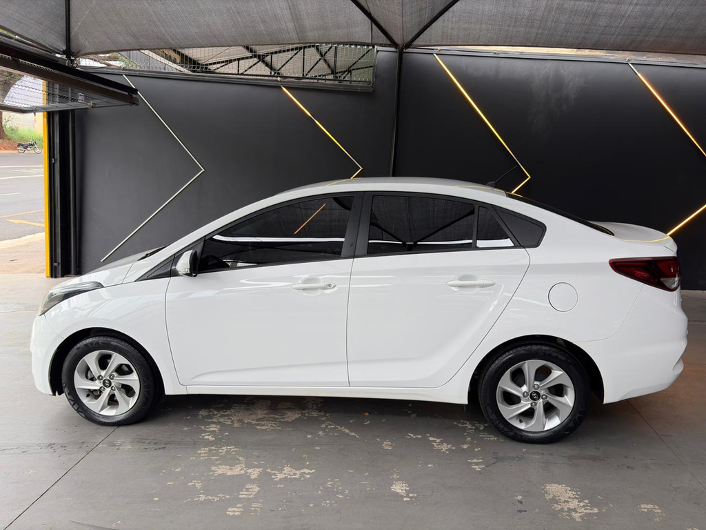 Hyundai HB20S Branco