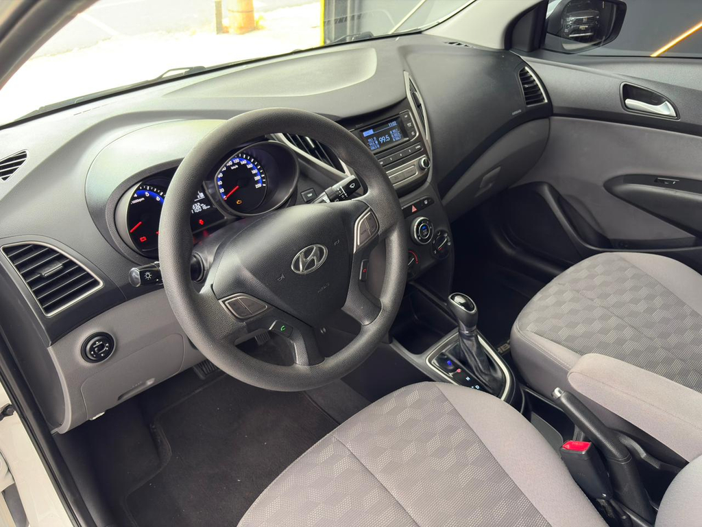 Hyundai HB20S Branco