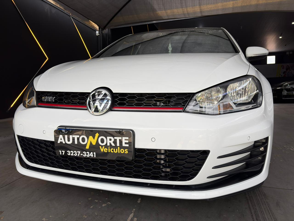 Volkswagen Golf Branco