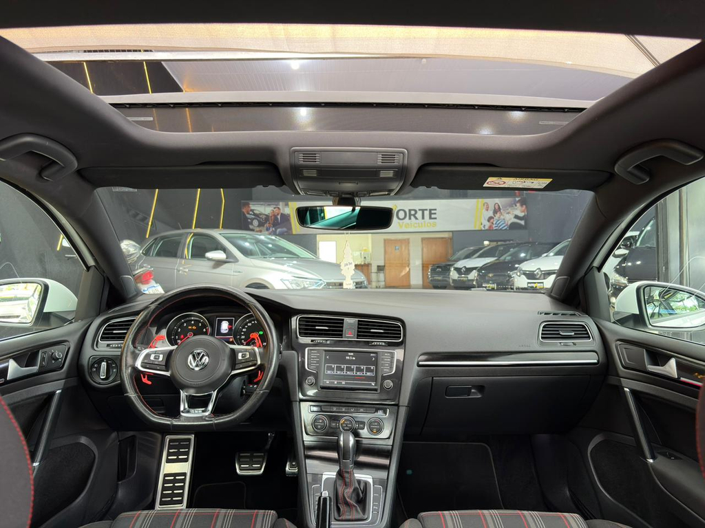 Volkswagen Golf Branco