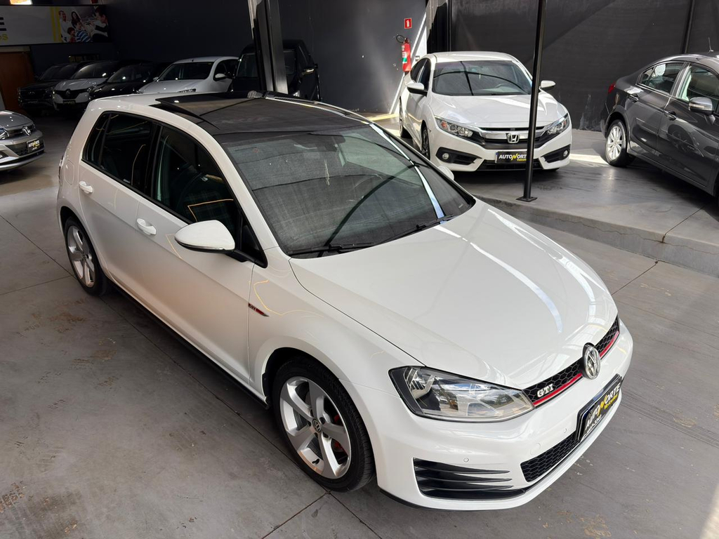 Volkswagen Golf Branco
