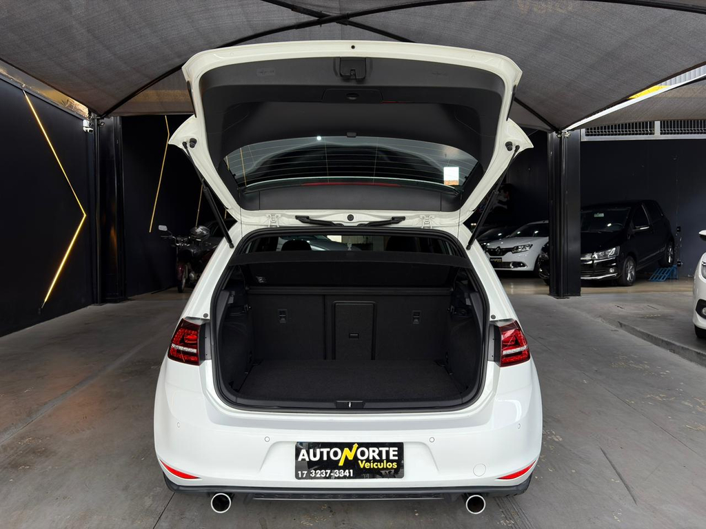 Volkswagen Golf Branco