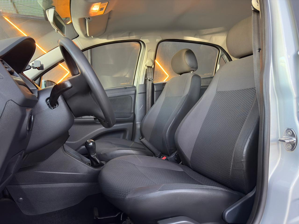 Volkswagen Gol Branco