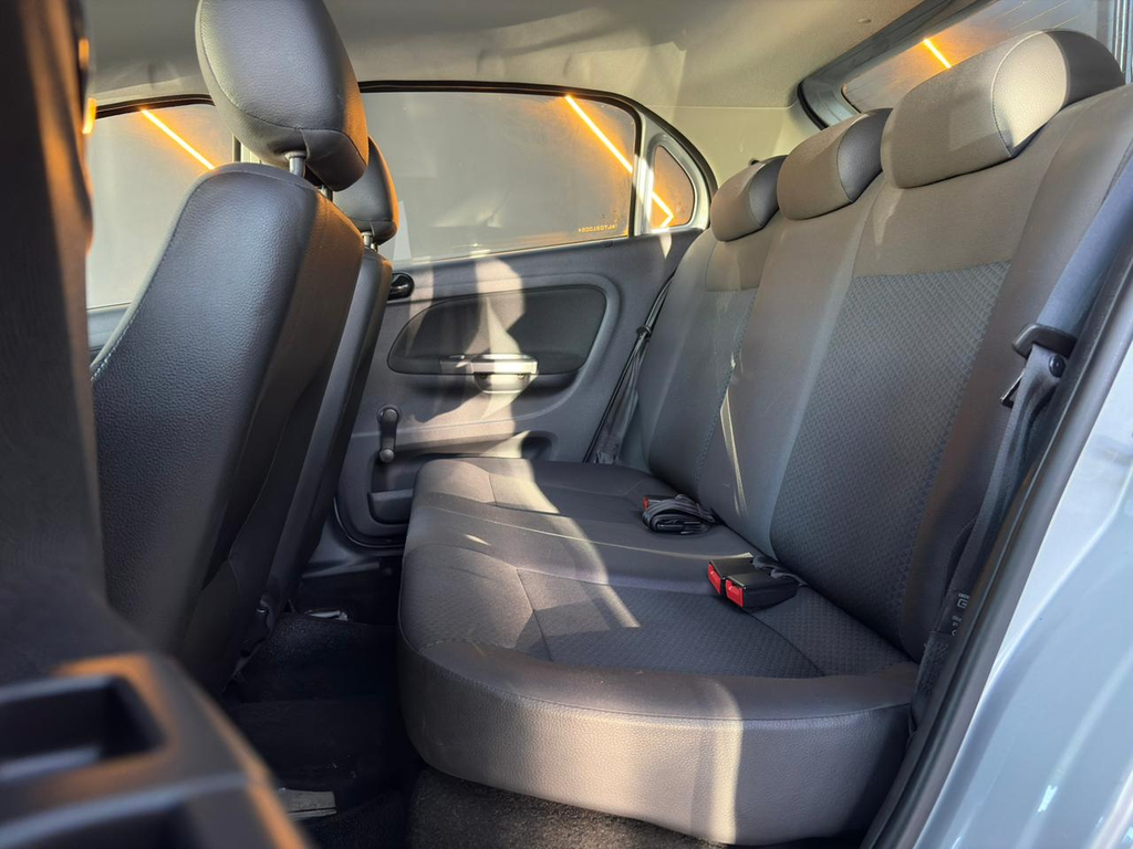 Volkswagen Gol Branco