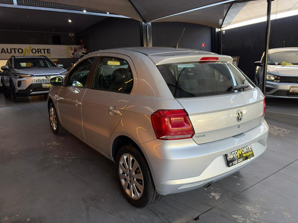 Volkswagen Gol Branco