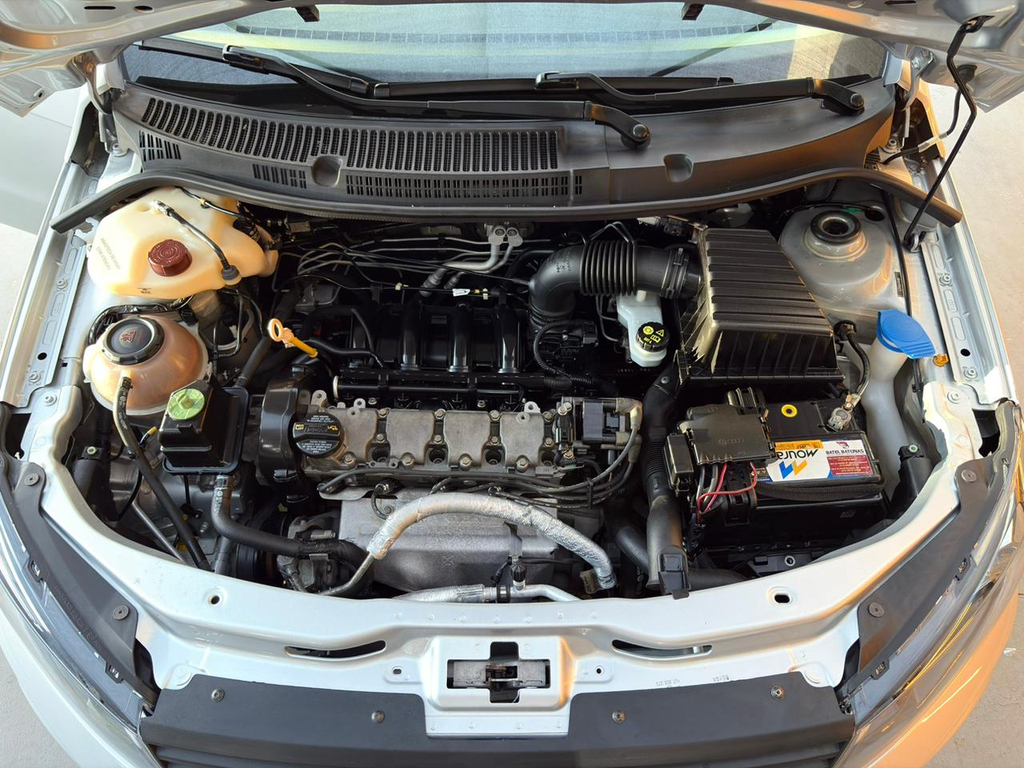 Volkswagen Gol Branco