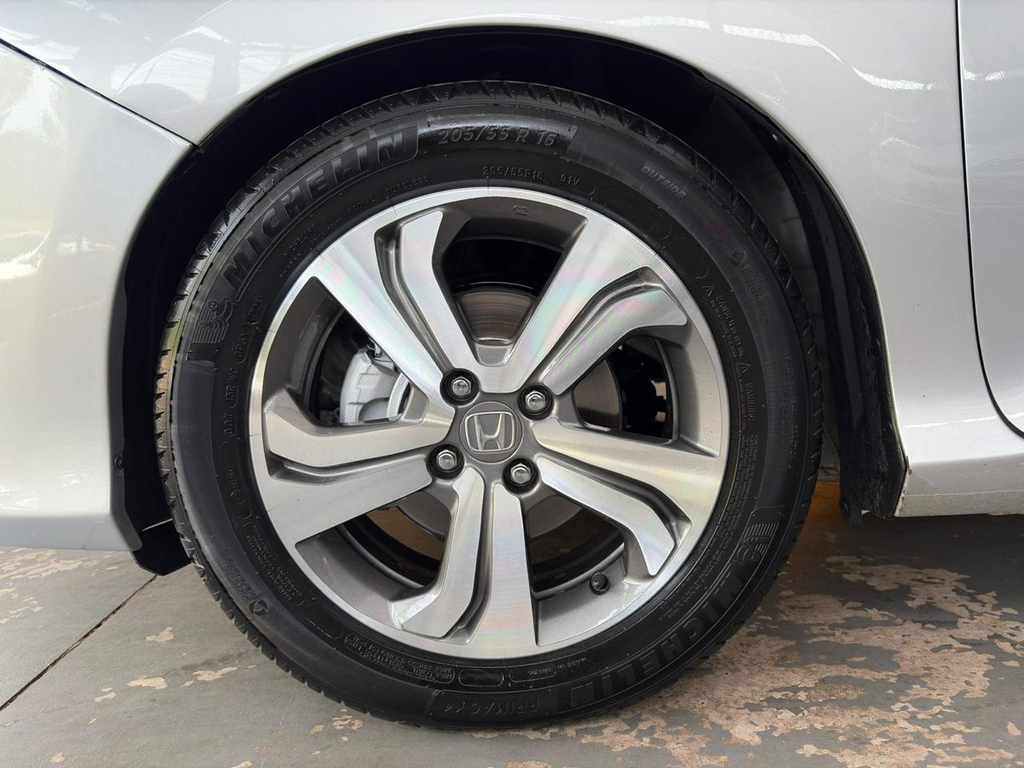 Honda City Prata
