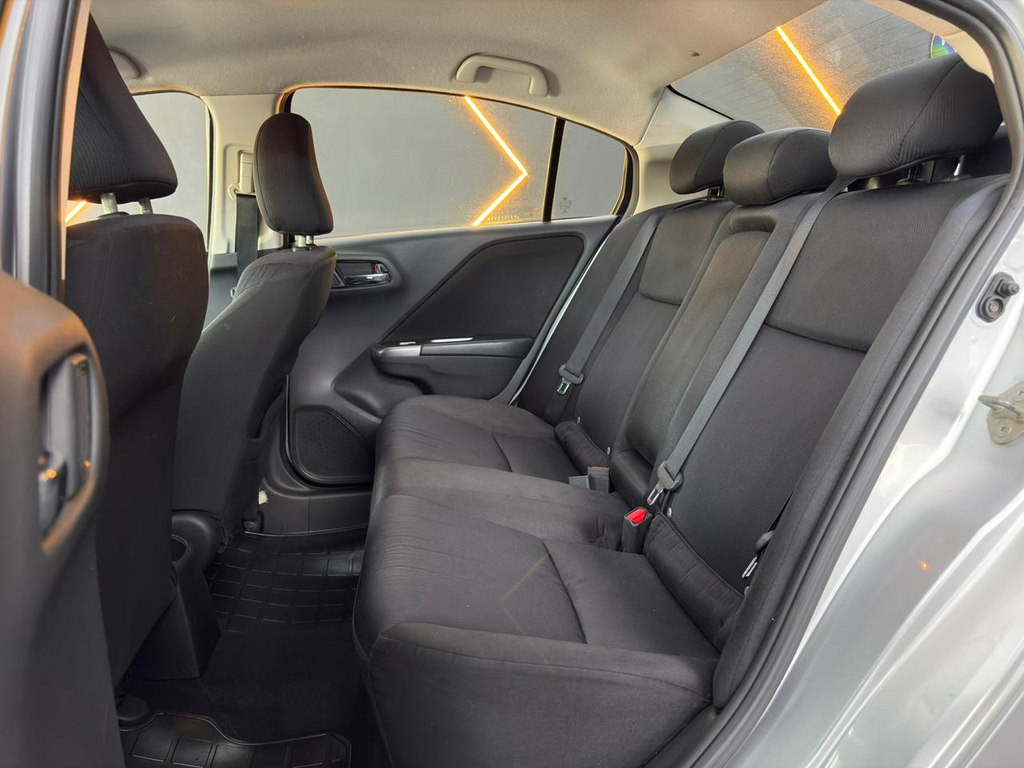 Honda City Prata