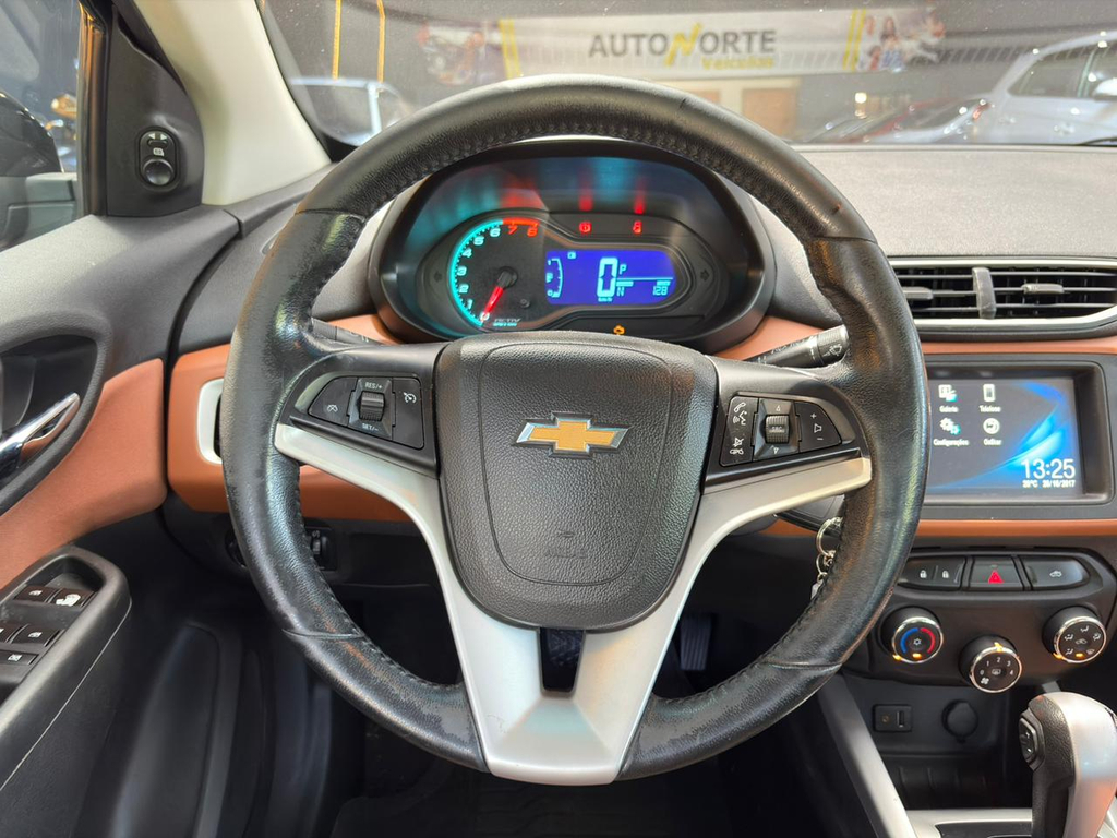 Chevrolet Onix Cinza