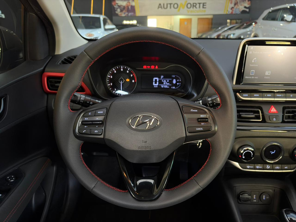 Hyundai HB20X Prata